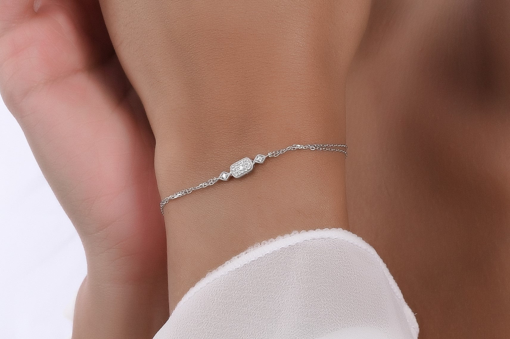 0,06 Karat Pırlanta Bileklik ANQ-1-BL01460,06 Karat Pırlanta Bileklik ANQ-1-BL0146 | Best Price in 2023 at vav diamondAniq, Bileklik